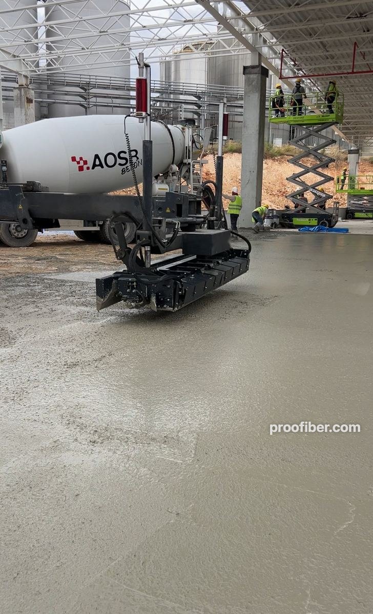 Laser Screed beton serme makinesi ve transmikser